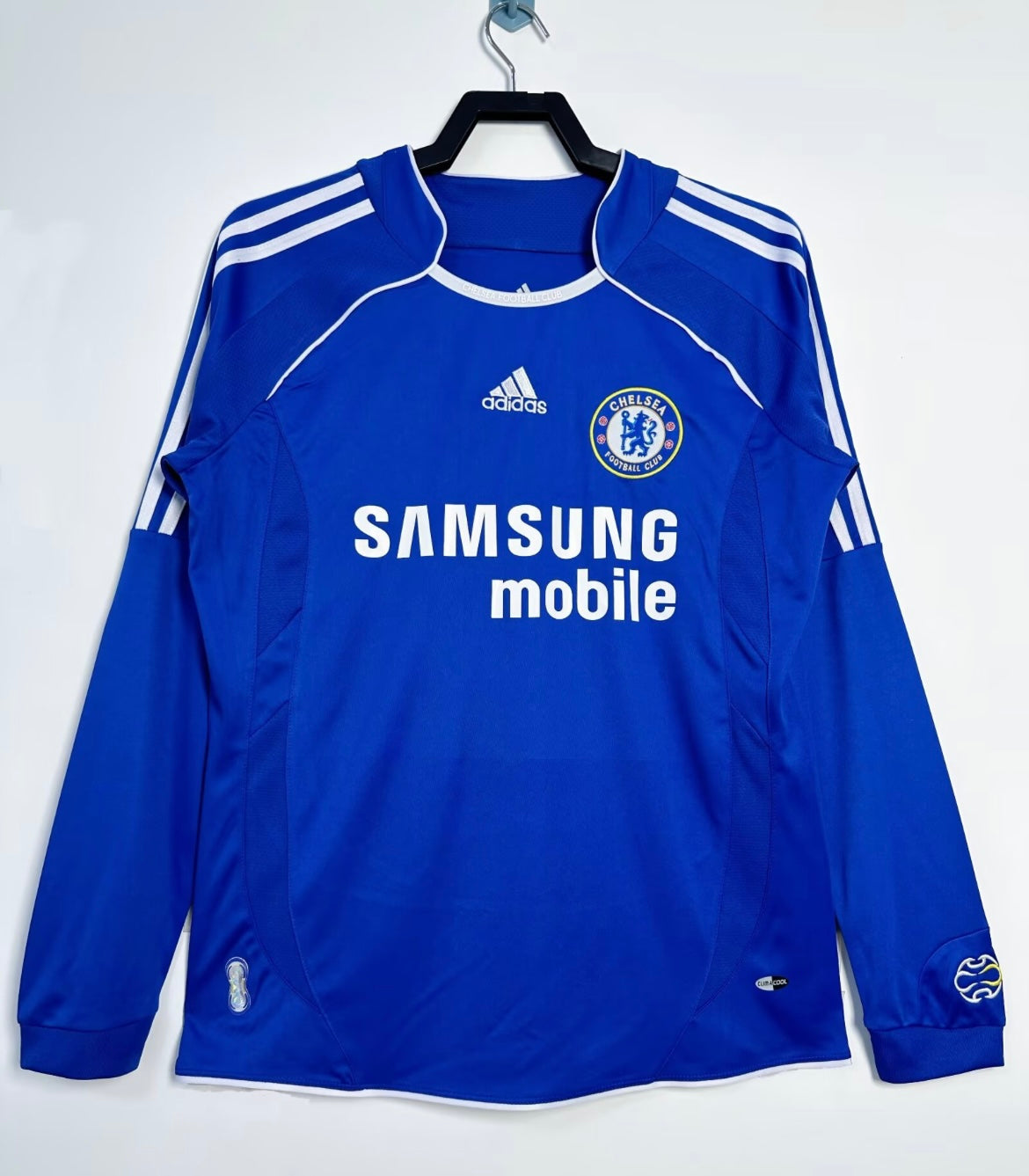 Retro 06/07 Chelsea main long sleeve