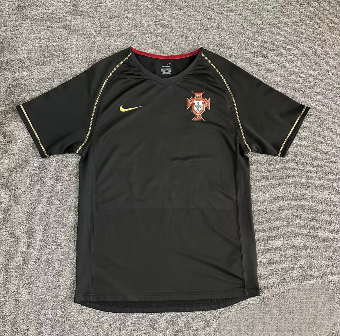 Retro 2006 Portugal away