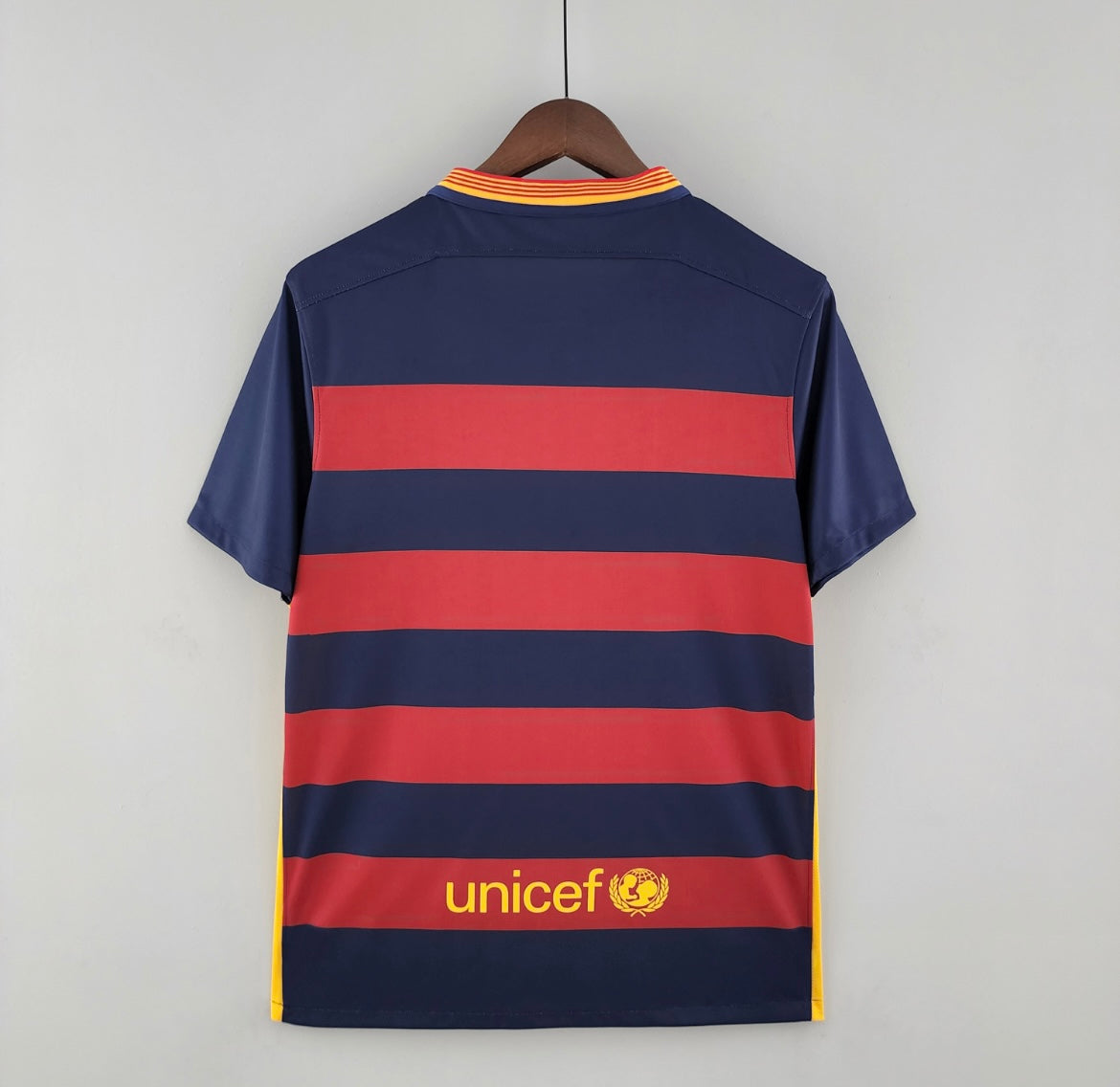 Retro 15/16 Barcelona Home