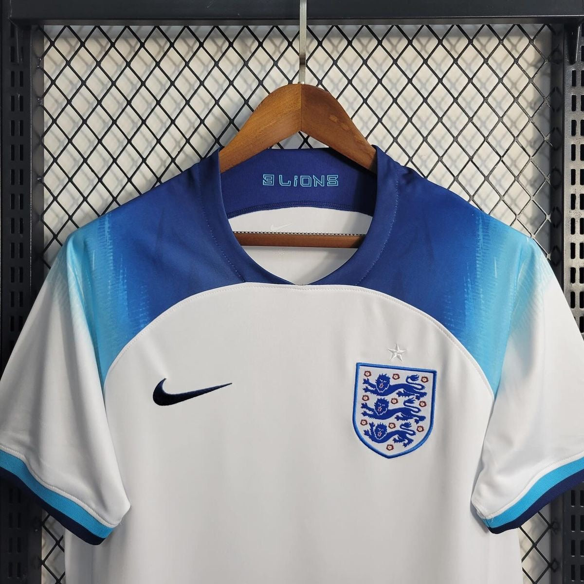 22-23 England home