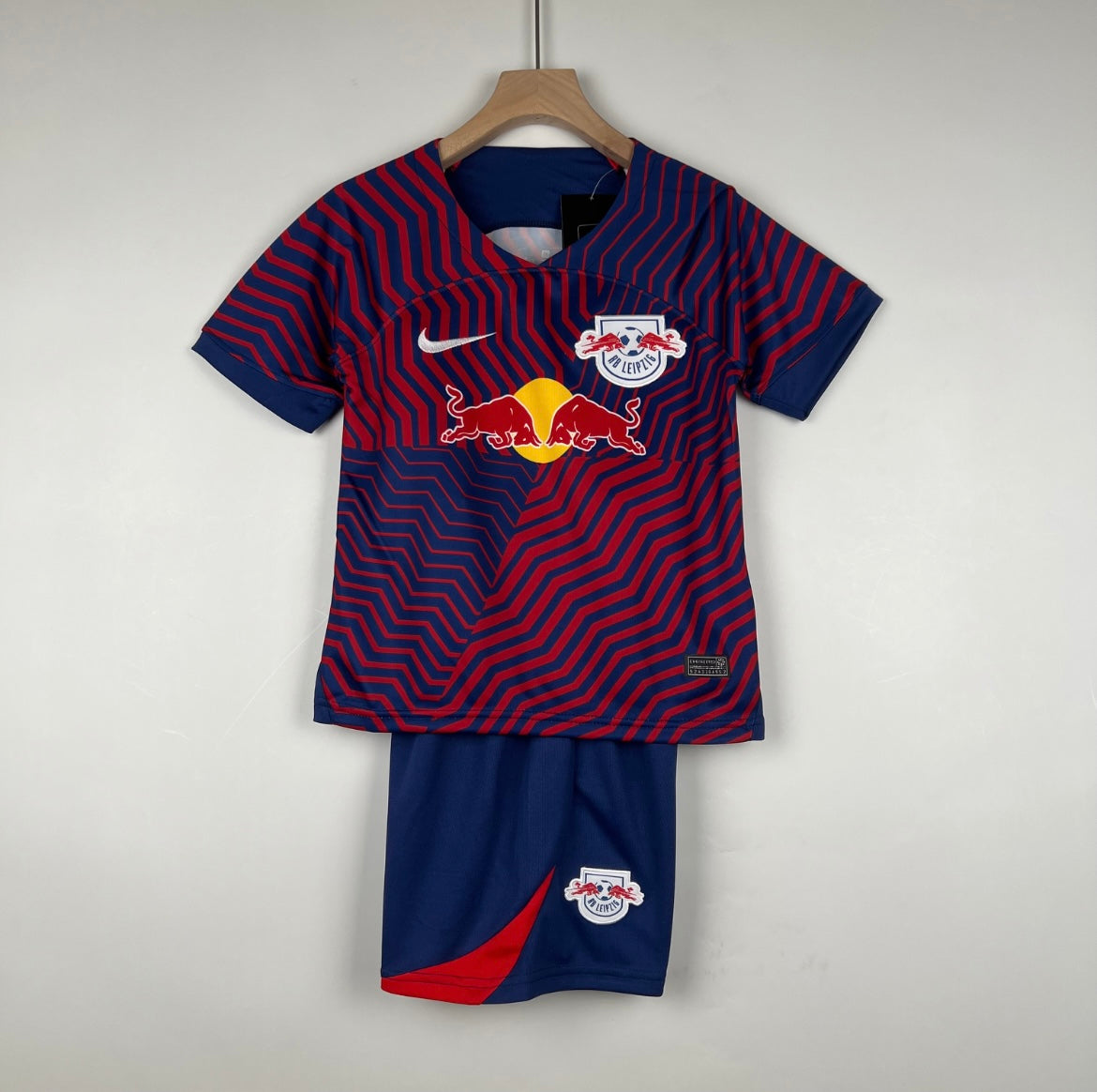 Lepzig Red Bull away kids