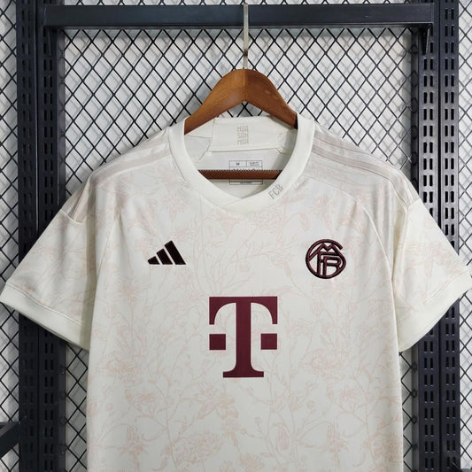 Camisa Bayern de Monique 23-24